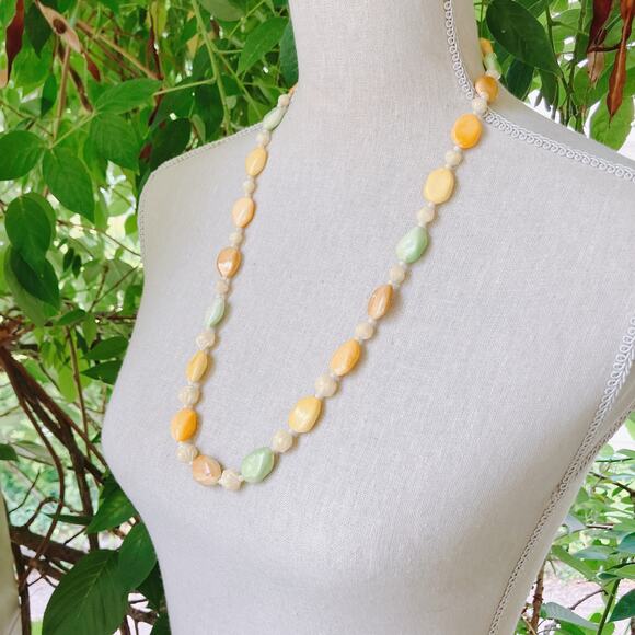 VTG Mid Century Necklace & Clip Earrings Set Beaded Pastel Stamped Hong Kong - Picture 11 of 12